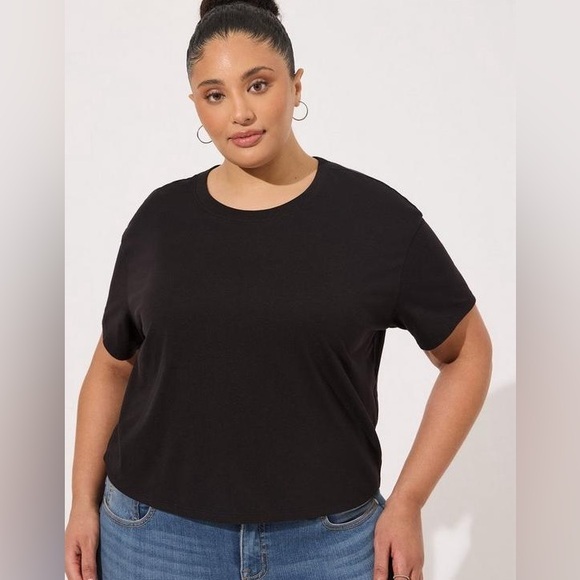 torrid Tops - Women’s torrid 1 Black Relaxed Signature Jersey Crew Neck Crop Tee 14 16 1X 1XL